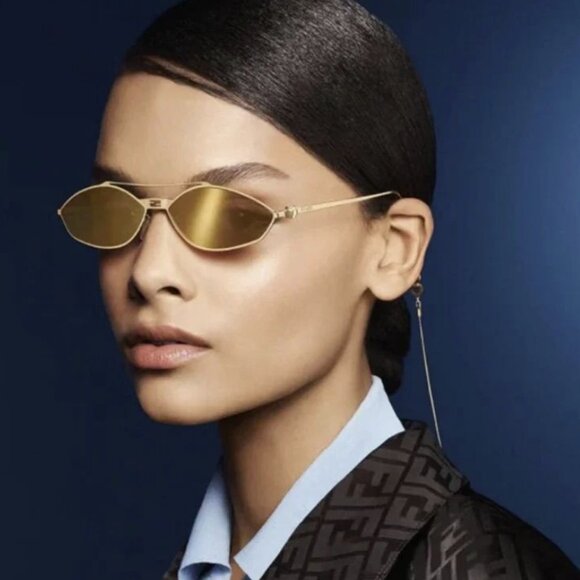 NEW FENDI SUNGLASSES, WOMEN GOLD FENDI SUNGLASSES WITH CHAIN - Picture 1 of 9